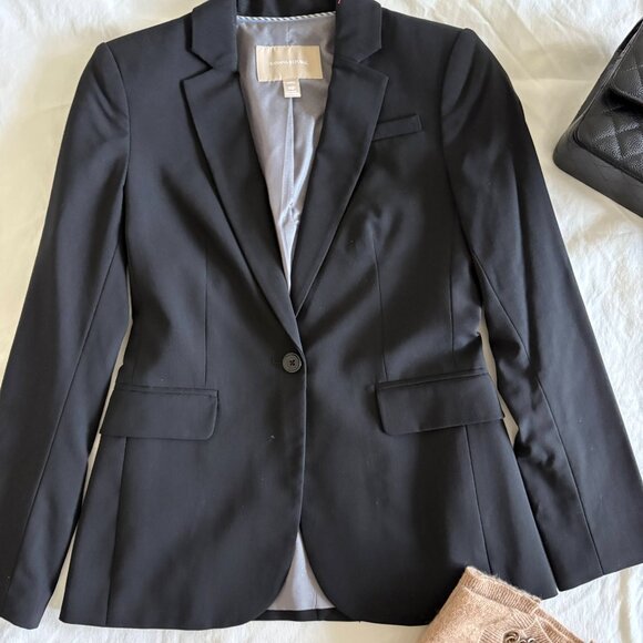 Banana Republic black lightweight wool women's blazer jacket in size 0P - Picture 2 of 4